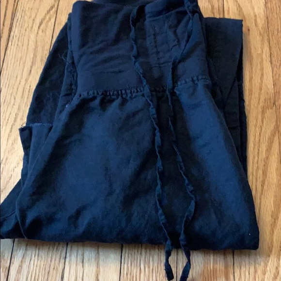 NWOT! Women’s Black linen blend pants raw hem roll tab pants, size small - Picture 4 of 7